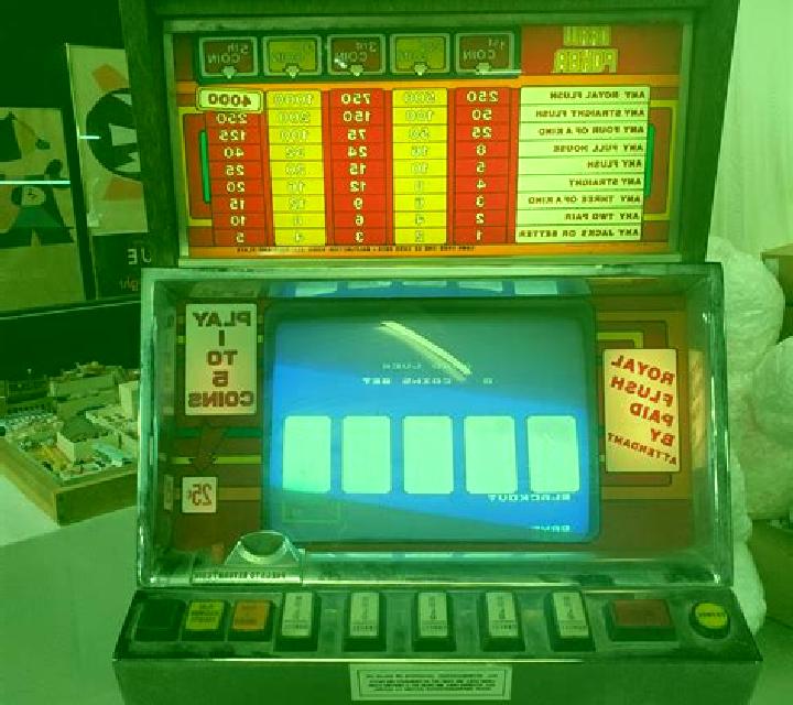 Fruit Fighters slot machine