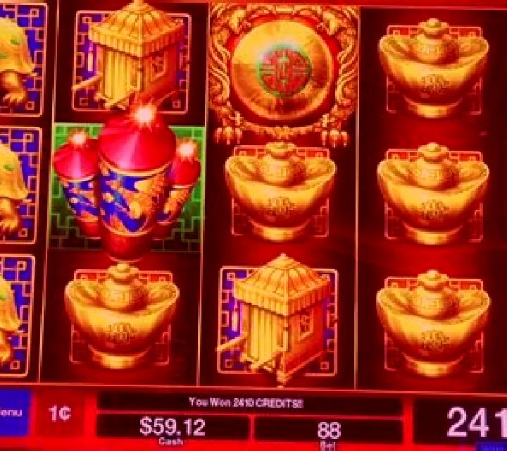 Lucky Three slot game